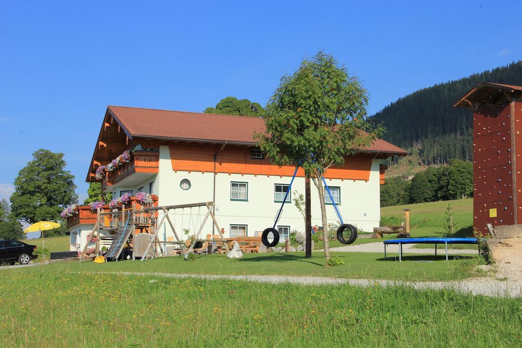 Pernerhof Apartment Ramsau am Dachstein Bagian luar foto