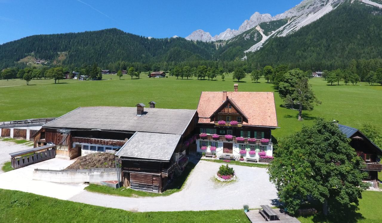 Pernerhof Apartment Ramsau am Dachstein Bagian luar foto